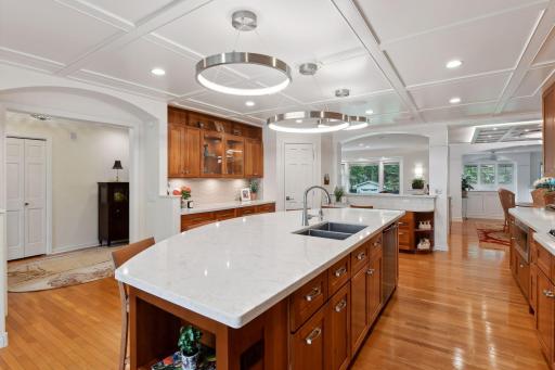 5721 Brook Drive, Edina, MN 55439