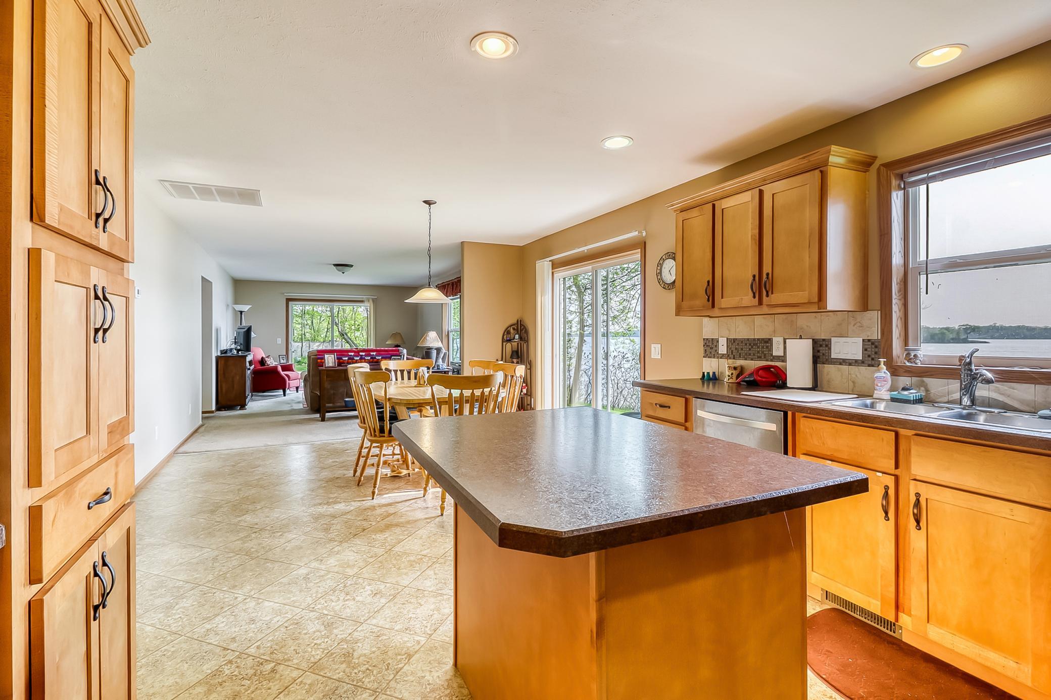 Kitchen1_3.jpg