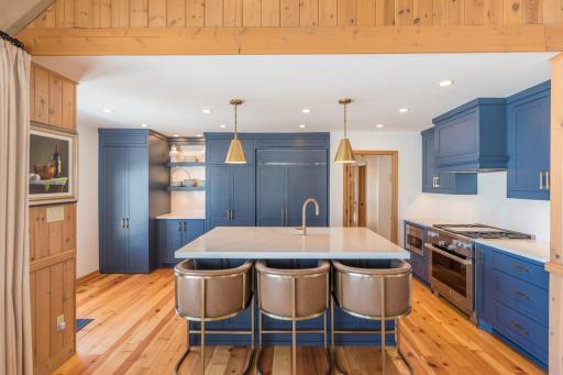 10724 Pine Beach Peninsula Loop, East Gull Lake, MN 56401
