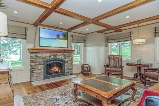 10724 Pine Beach Peninsula Loop, East Gull Lake, MN 56401