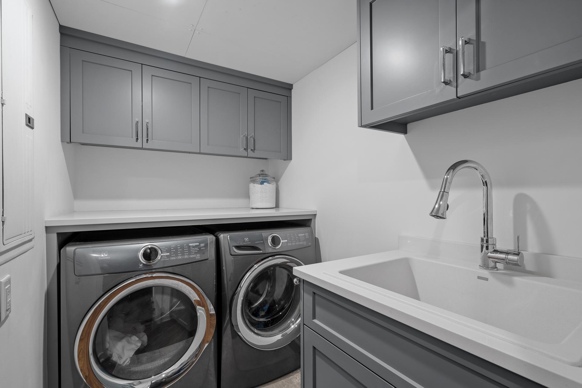 540 Indian Mound St MLS-72.jpg