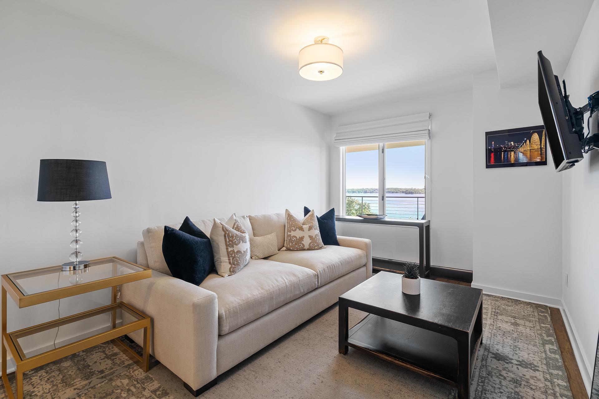 540 Indian Mound St MLS-60.jpg