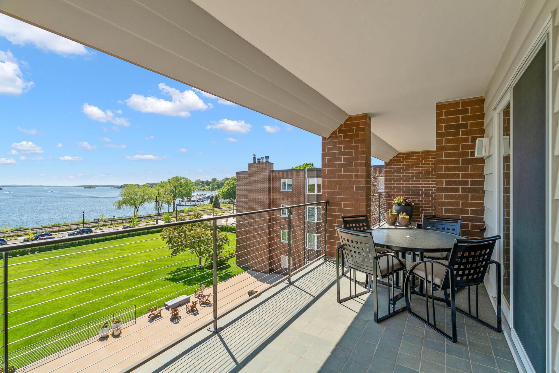 540 Indian Mound St MLS-13.jpg