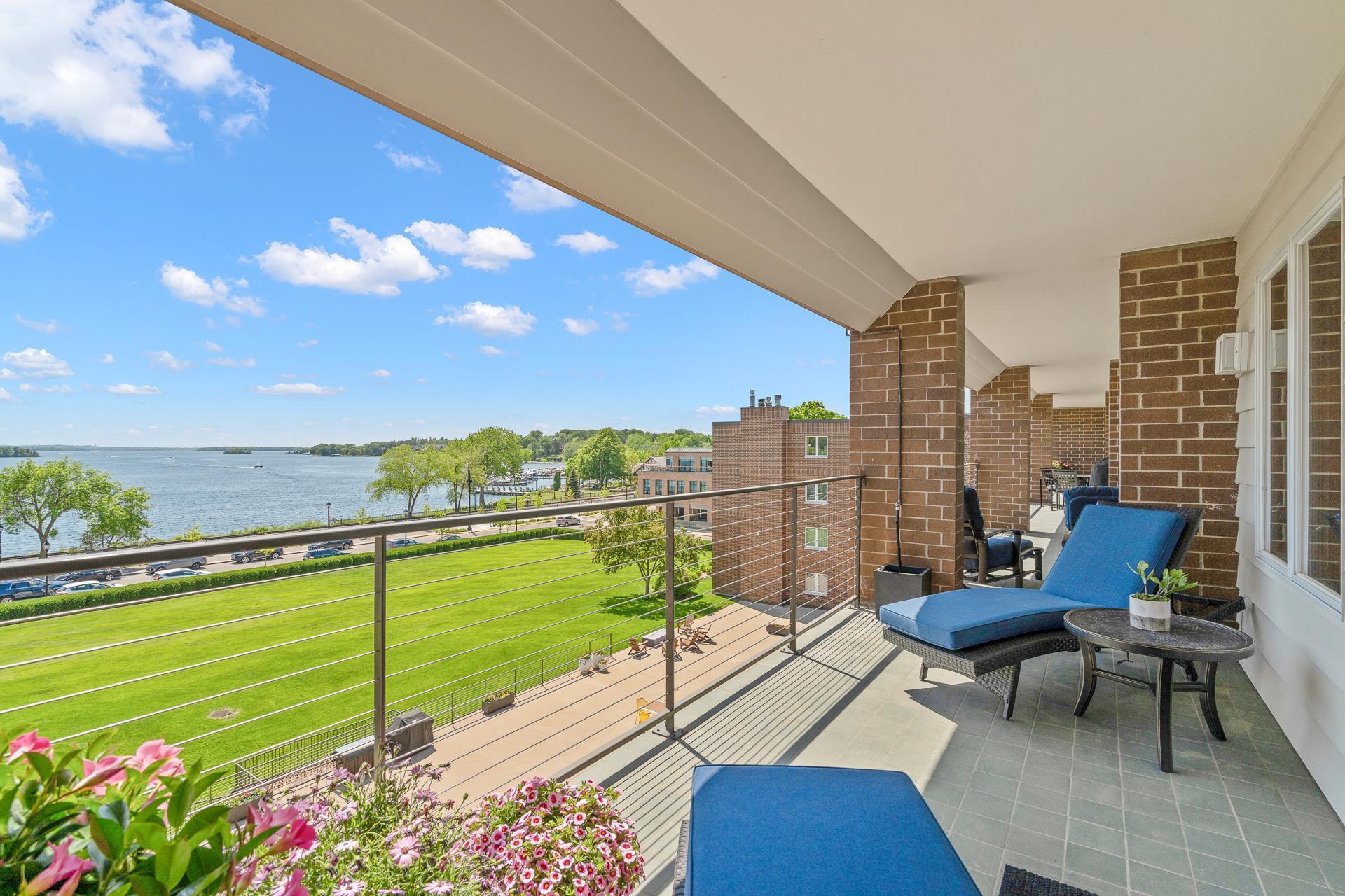 540 Indian Mound St MLS-15.jpg