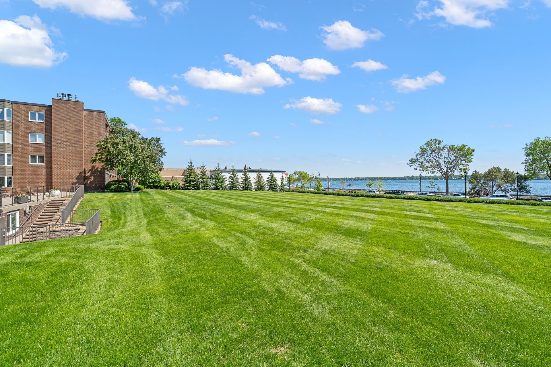 540 Indian Mound St MLS-10.jpg