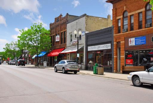 Check out the local boutiques and grab a meal at one of our locally owned restaurants. Enjoy a day on Water Street!
