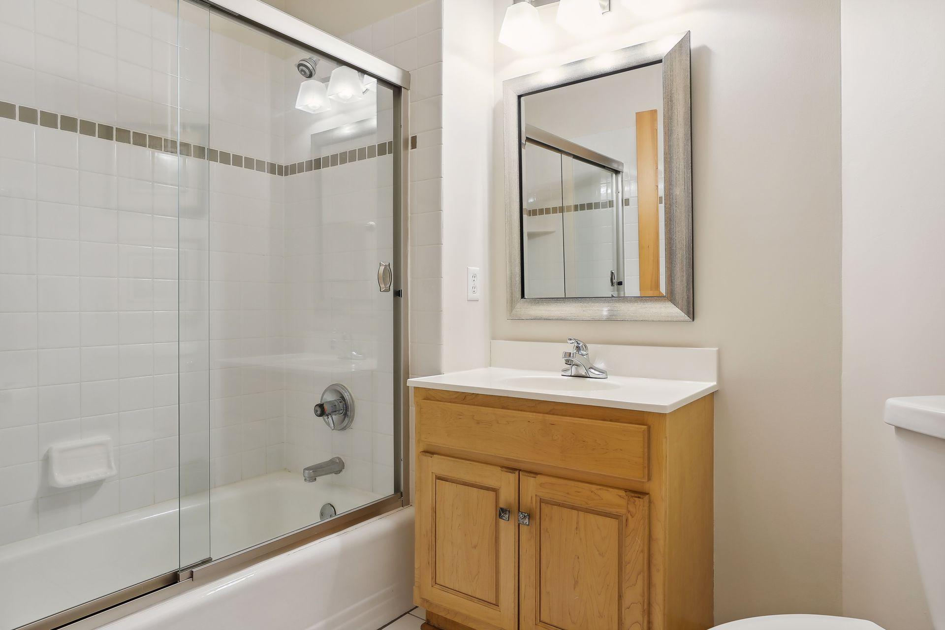 Full bathroom located on the upper level