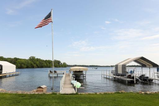 Level lakeshore just waiting for your eager swimmers and water toys.