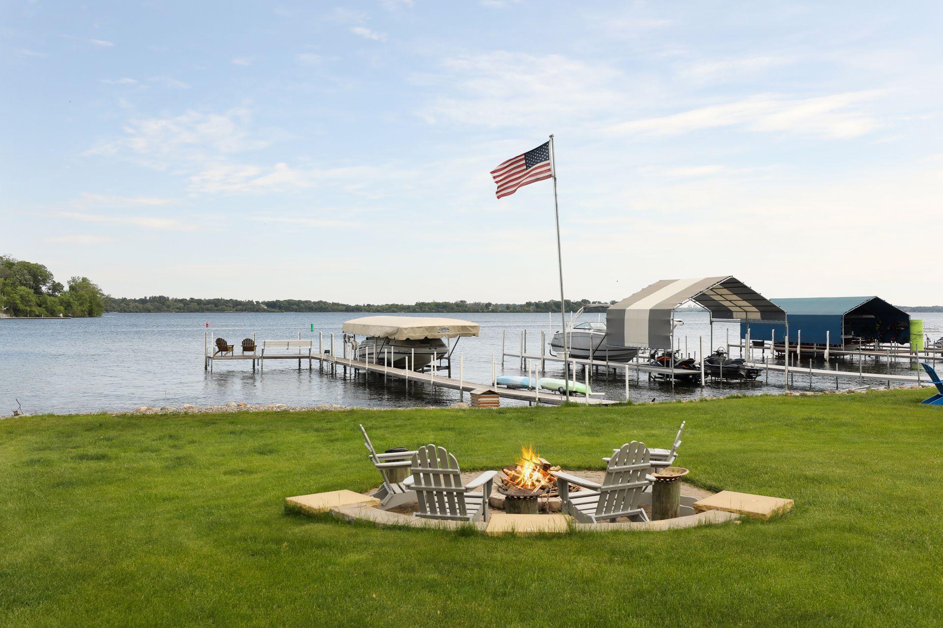 65 feet of level lake shore!