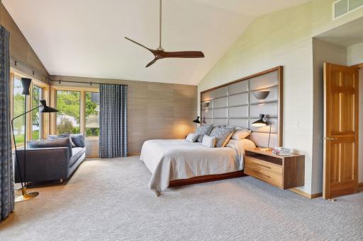 Huge, vaulted sleeping area overlooking the water