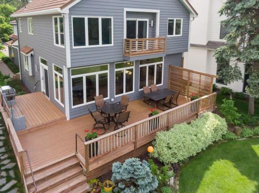 1905 Beach Lane, Wayzata, MN 55391
