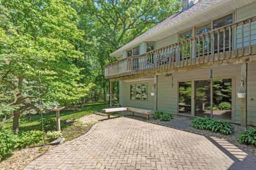 5605 Vagabond Lane N, Plymouth, MN 55446