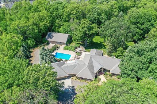 5605 Vagabond Lane N, Plymouth, MN 55446