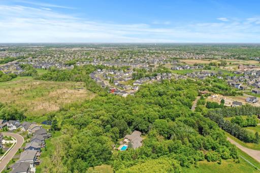 5605 Vagabond Lane N, Plymouth, MN 55446