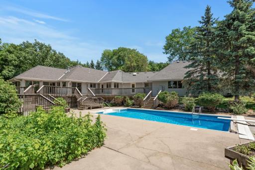 5605 Vagabond Lane N, Plymouth, MN 55446