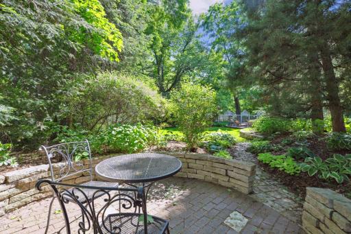 2505 Lafayette Road, Wayzata, MN 55391