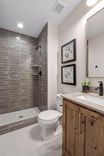 5289 Rolling Hills Parkway, Victoria, MN 55318