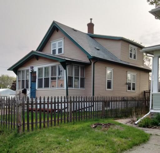 786 Smith Avenue S, Saint Paul, MN 55107