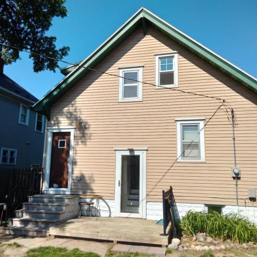786 Smith Avenue S, Saint Paul, MN 55107