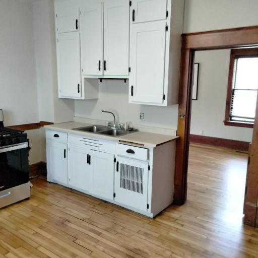 786 Smith Avenue S, Saint Paul, MN 55107