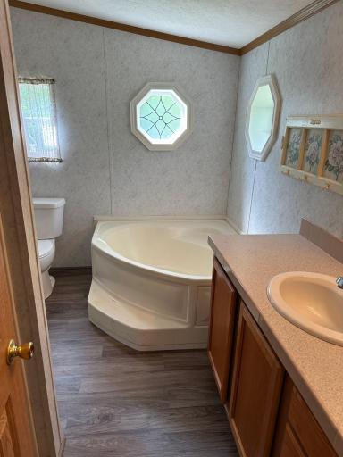 2034 Twin River Drive NW, Baudette, MN 56623