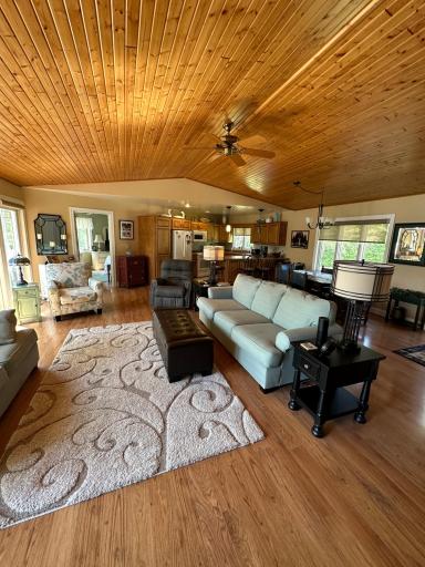 1720 Wabanica Bay Drive NW, Baudette, MN 56623