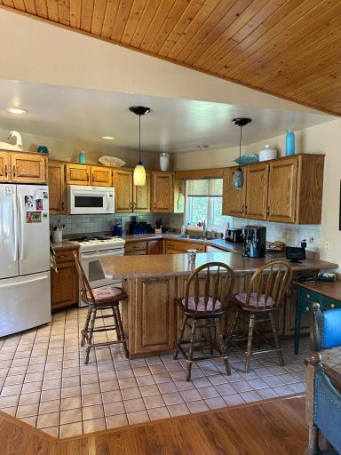 1720 Wabanica Bay Drive NW, Baudette, MN 56623