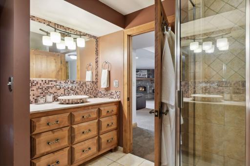 19855 Cottagewood Avenue, Excelsior, MN 55331