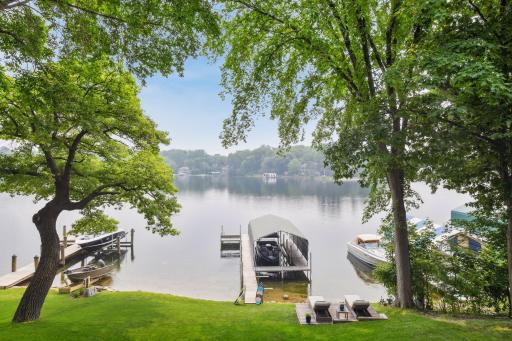 19855 Cottagewood Avenue, Excelsior, MN 55331