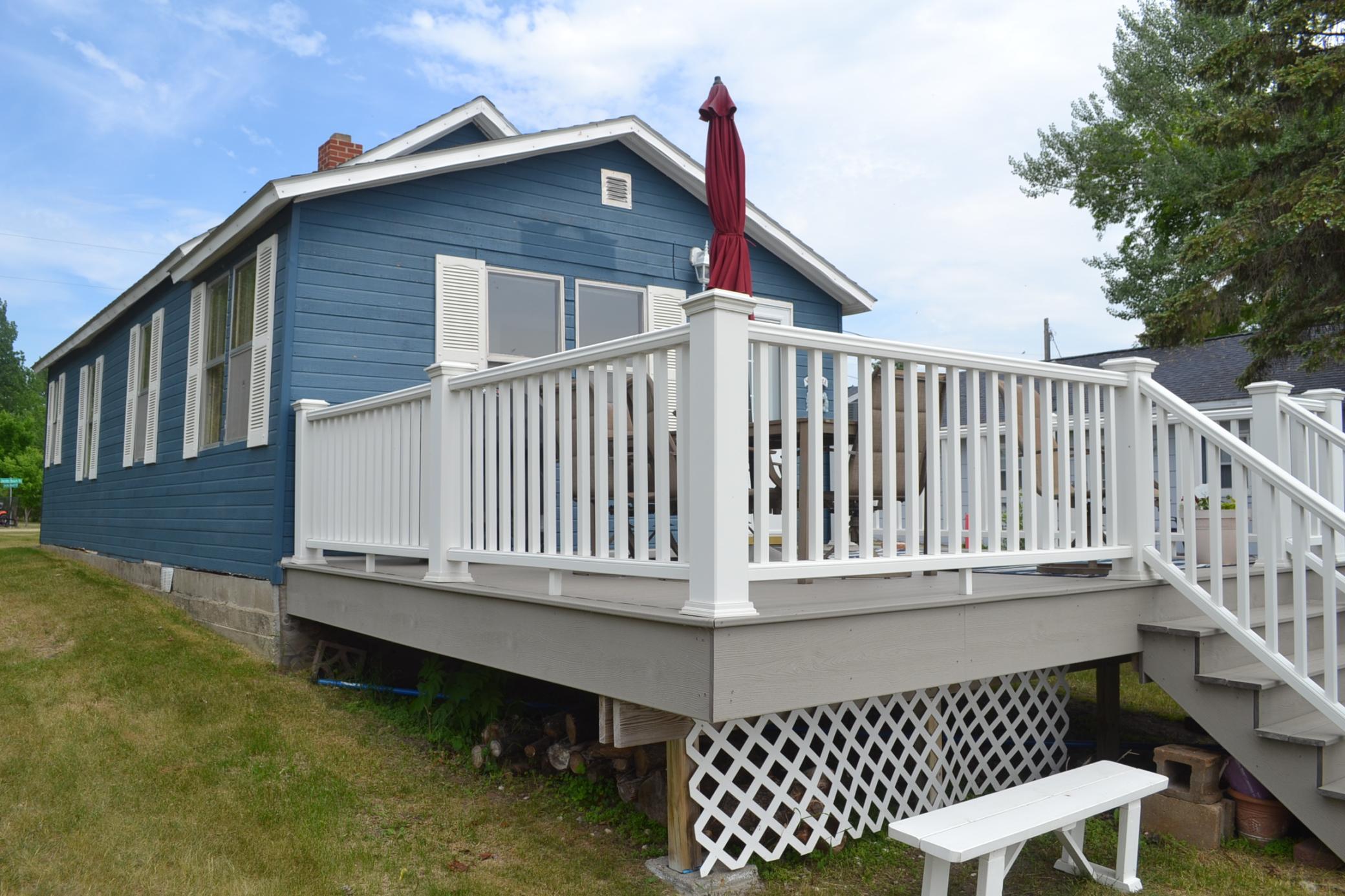 14x16 deck on lake side