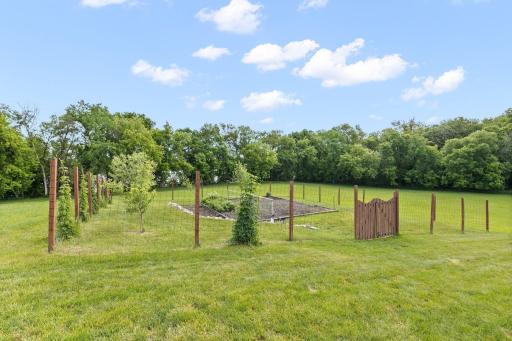 11734 Eckert Avenue SE, Delano, MN 55328