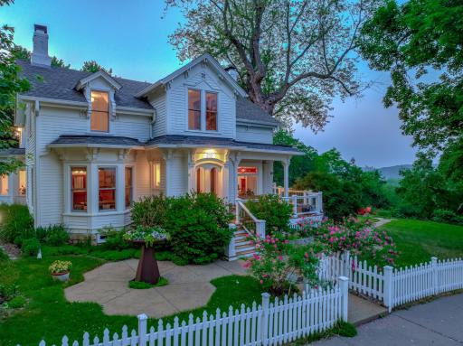 Photo for 210 Laurel Street E, Stillwater, MN 55082 - listing #6380007 210 Laurel Street E, Stillwater, MN 55082