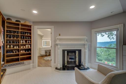 210 Laurel Street E, Stillwater, MN 55082