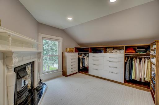 210 Laurel Street E, Stillwater, MN 55082