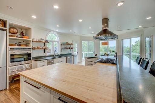 210 Laurel Street E, Stillwater, MN 55082