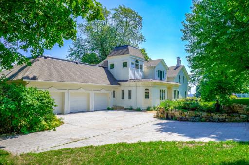 210 Laurel Street E, Stillwater, MN 55082