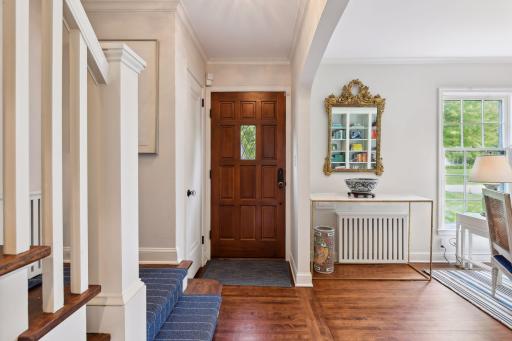 11 Cooper Avenue, Edina, MN 55436