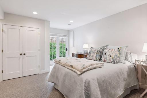 11 Cooper Avenue, Edina, MN 55436