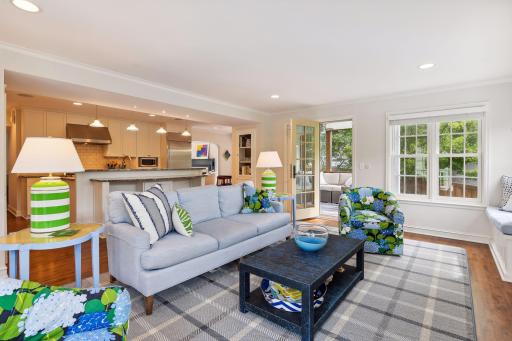 11 Cooper Avenue, Edina, MN 55436
