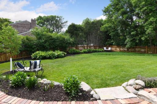 11 Cooper Avenue, Edina, MN 55436