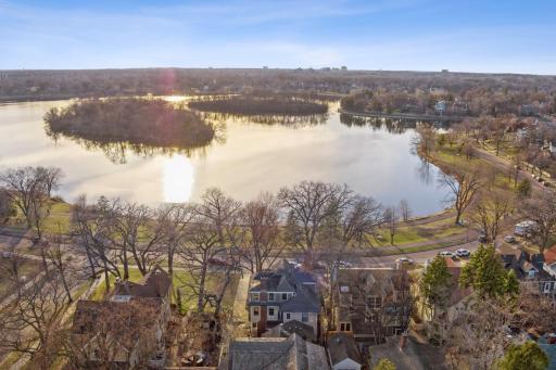 2691 E Lake Of The Isles Parkway, Minneapolis, MN 55408