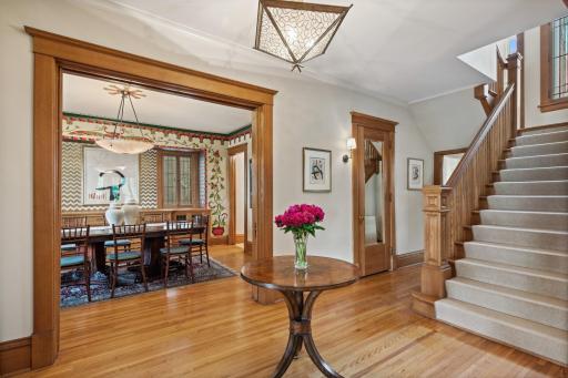 2691 E Lake Of The Isles Parkway, Minneapolis, MN 55408