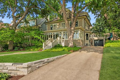 2691 E Lake Of The Isles Parkway, Minneapolis, MN 55408