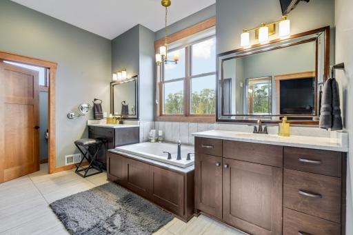 2685 Meadow Point Path, Afton, MN 55001