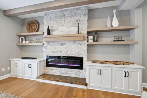 716 Lake Point Drive, Chanhassen, MN 55317