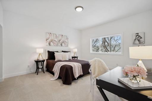 716 Lake Point Drive, Chanhassen, MN 55317