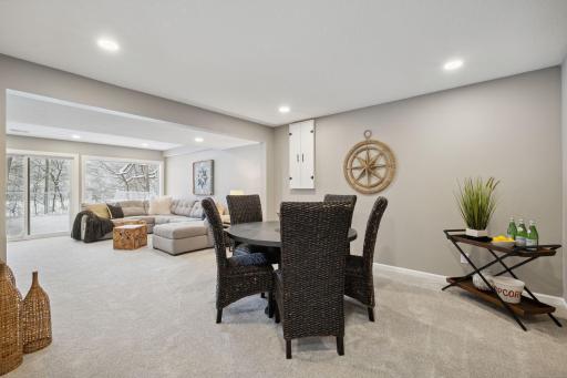 716 Lake Point Drive, Chanhassen, MN 55317