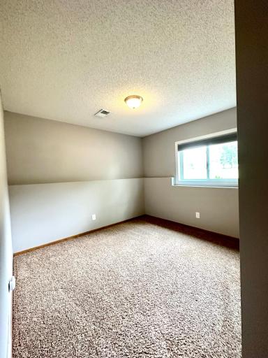 550 Meadow Lane, Owatonna, MN 55060