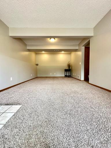 550 Meadow Lane, Owatonna, MN 55060