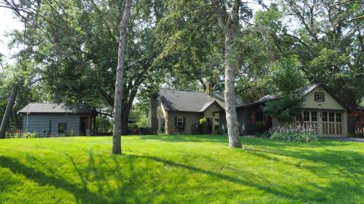 Welcome to 11401 Oakvale Rd. N. Mtka. MN